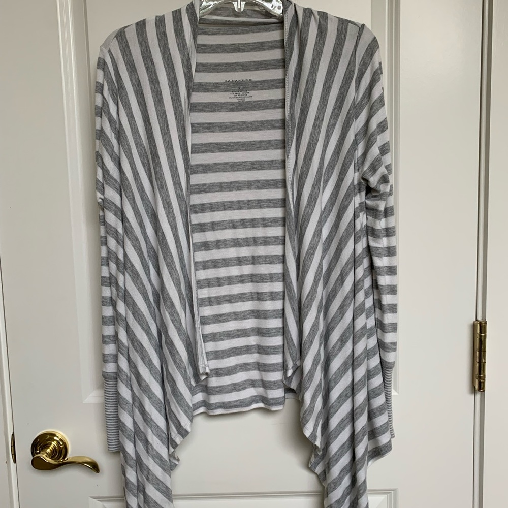 EUC Banana Republic Cardigan